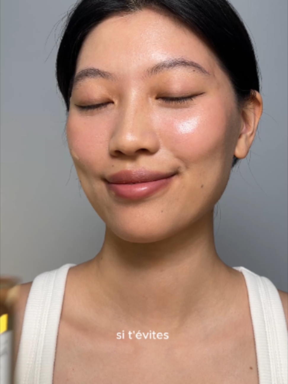 Vidéo UGC de Eve : Huile démaquillante sans effet gras, Vidéo TikTok : réponse à une objection, démonstration produit
