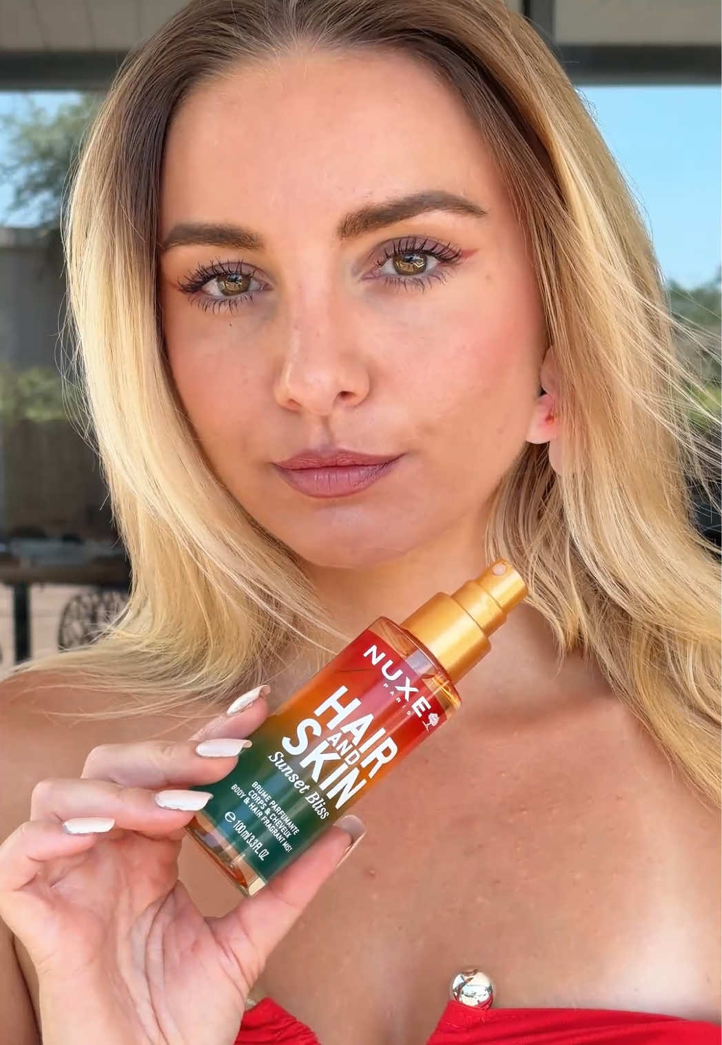 Vidéo UGC de Morgane : Brumes parfumées cheveux et corps, Vidéo TikTok : présentation commentée de trois brumes