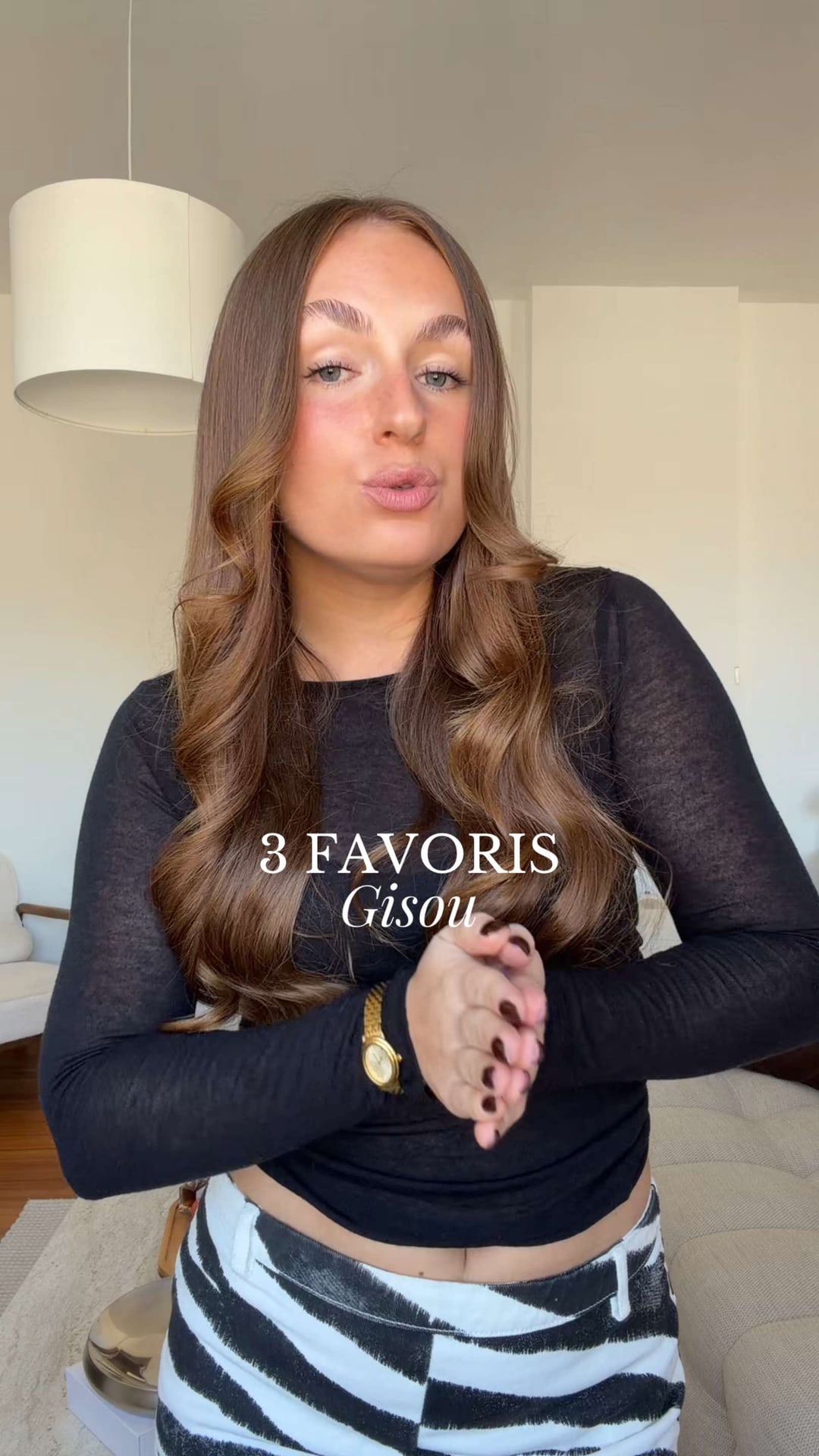Vidéo UGC de Clémence : Trois produits beauté conseillés, Vidéo TikTok : avis et conseils produits face caméra