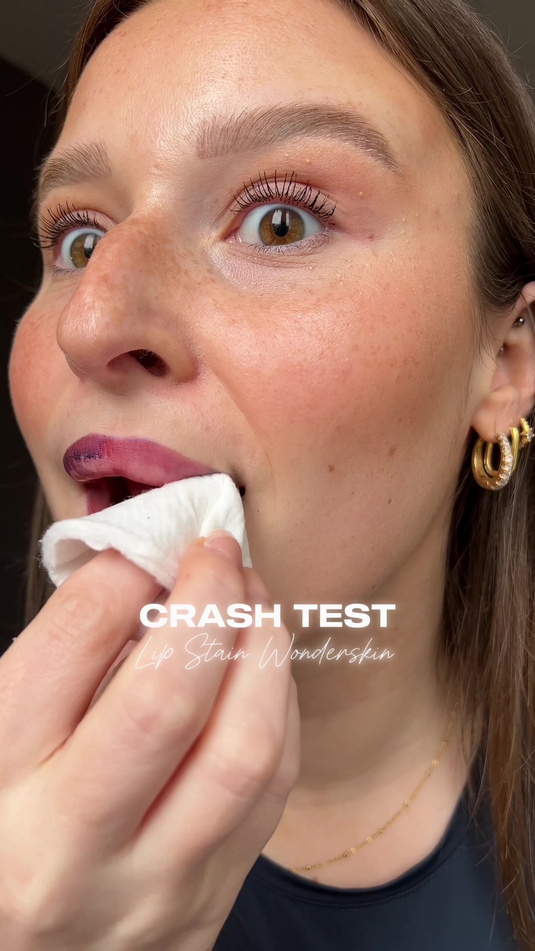 Vidéo UGC de Philippine : Crash test d'une encre à lèvres, Vidéo TikTok : crash test de tenue face caméra