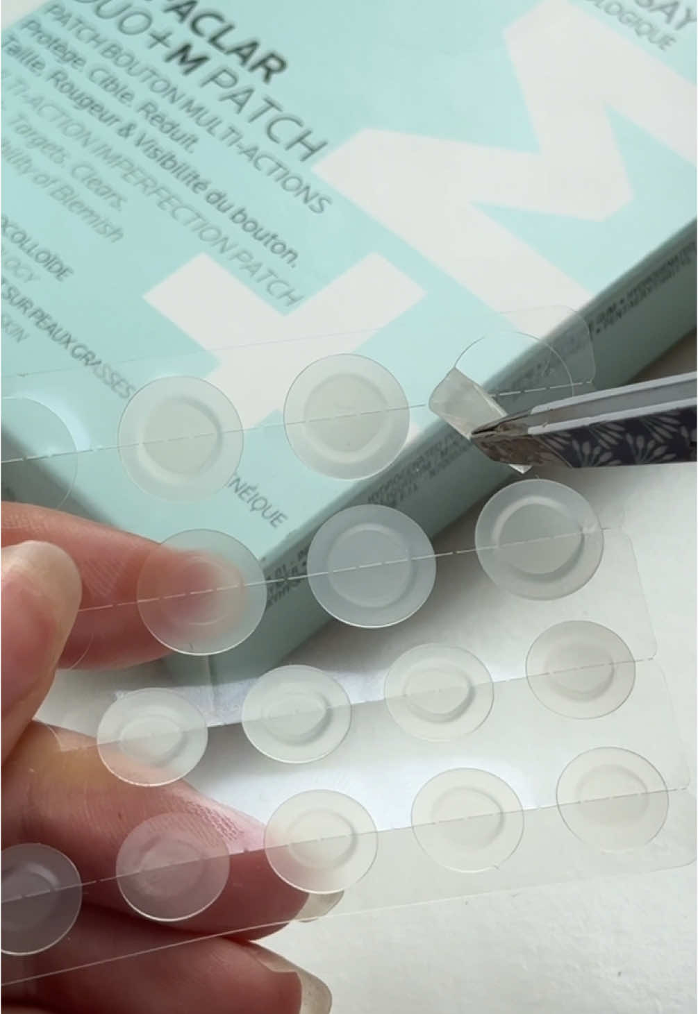 Vidéo UGC de Fleur : Patchs anti-imperfections, Vidéo TikTok : avis soin en collaboration commerciale