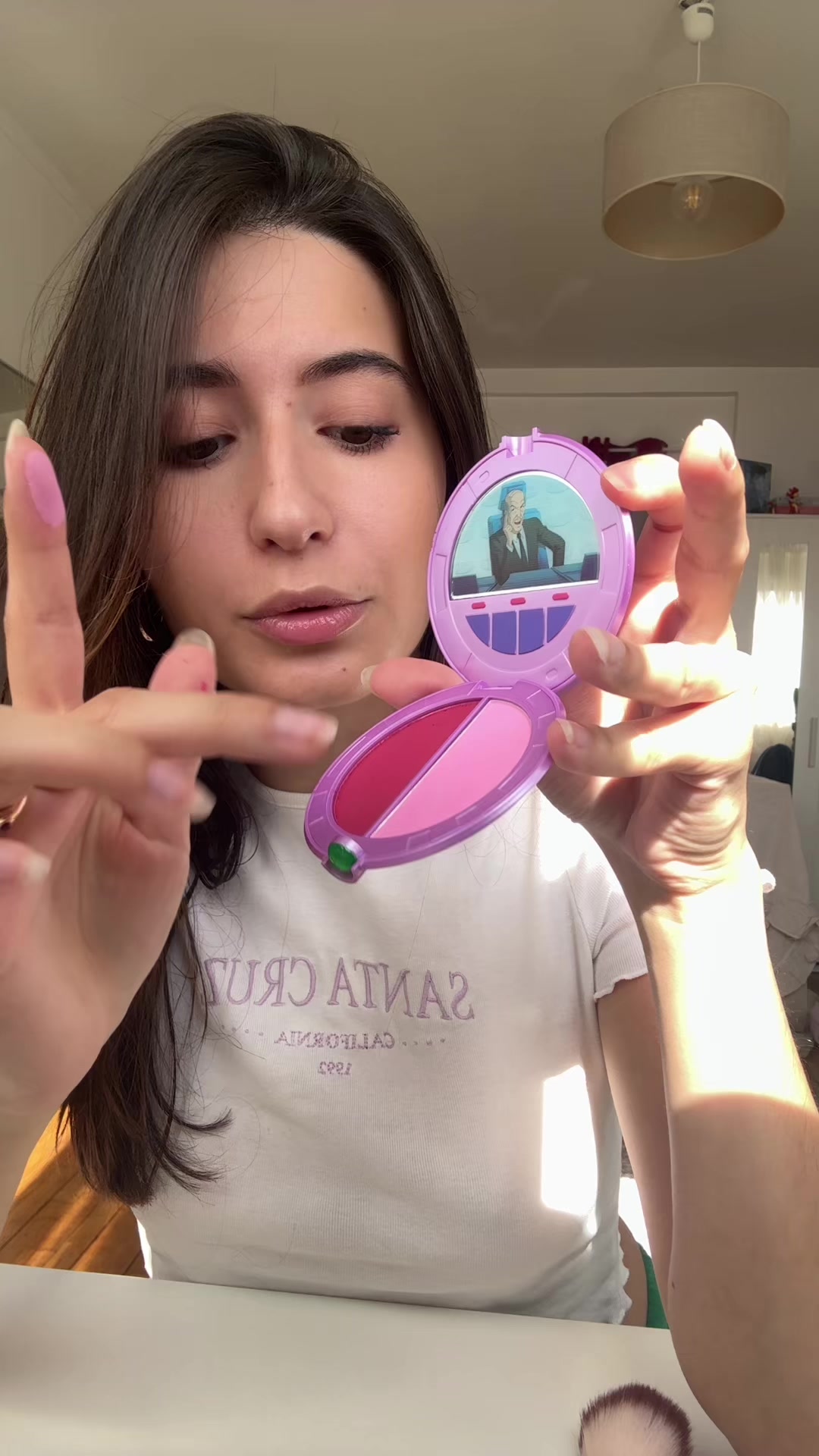 Vidéo UGC de Fleur : Maquillage aux couleurs vives, Vidéo TikTok : crash test maquillage