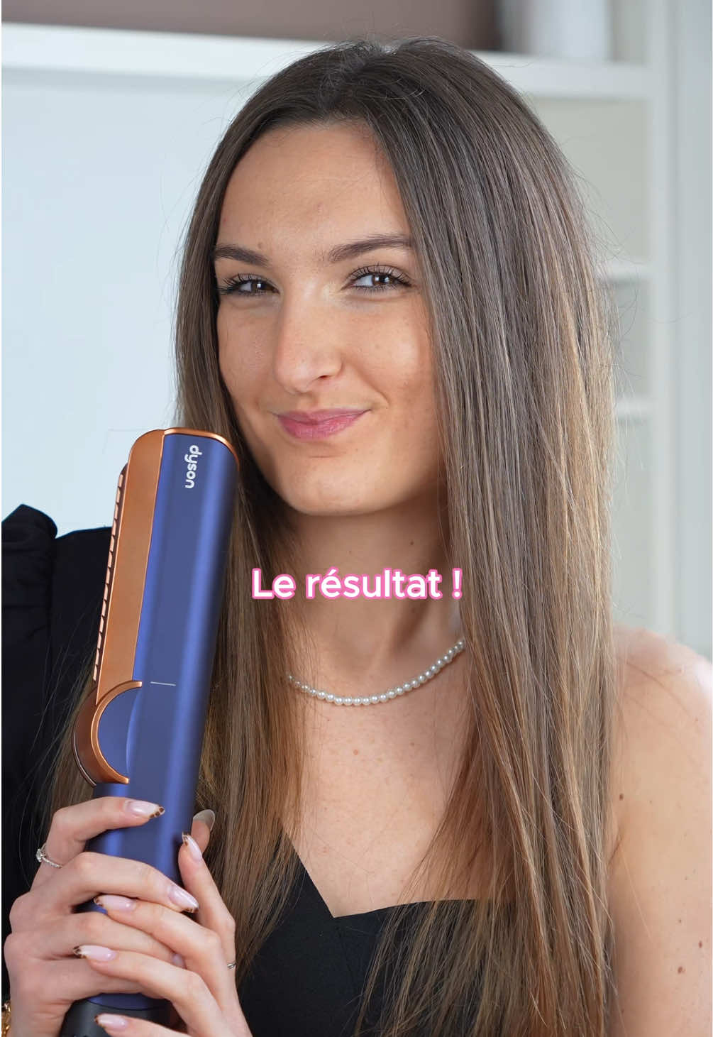 Vidéo UGC de Manon : Lisseur à cheveux, Vidéo TikTok : démonstration de coiffage