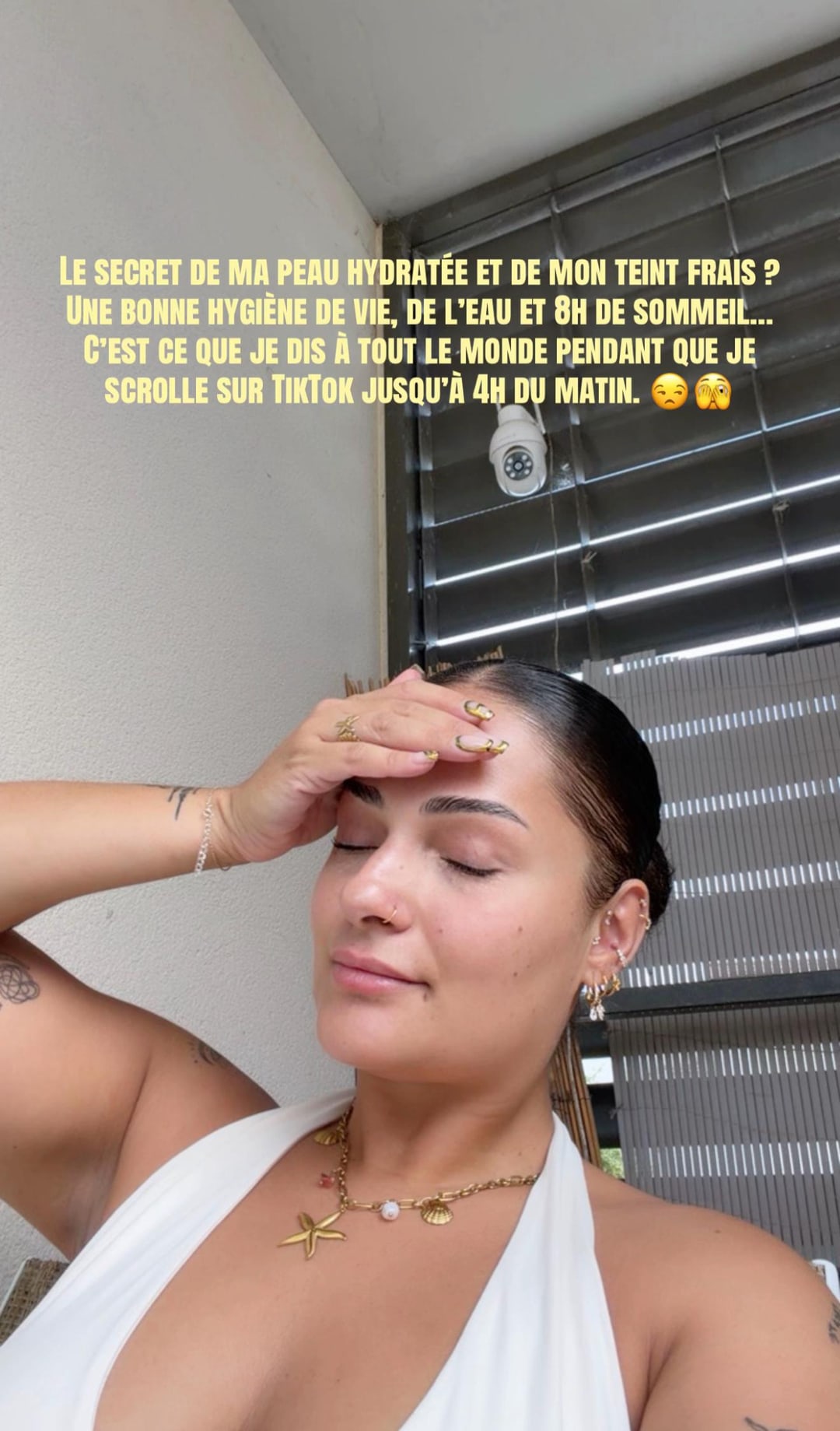 Vidéo UGC de Mélina : Soins pour un teint reposé, Vidéo TikTok : routine skincare face caméra