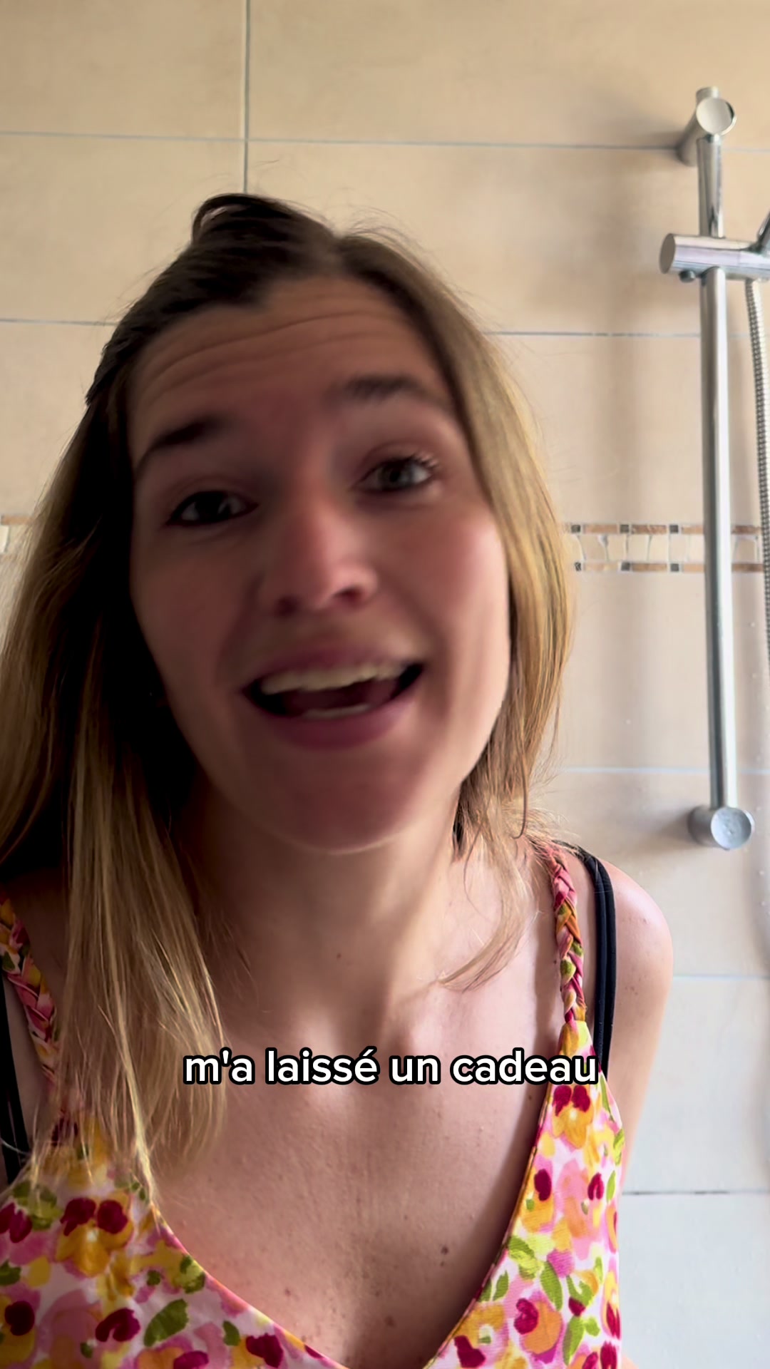 Vidéo UGC de Laure : Shampooing, Vidéo TikTok : avis sur un soin pour les cheveux