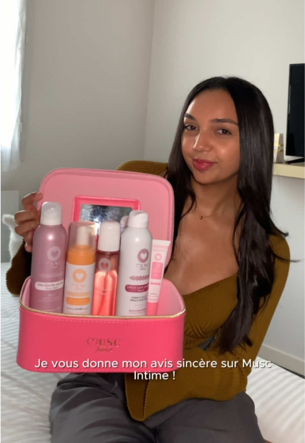 Vidéo UGC de Marie-Flora : Gel parfumant, Vidéo TikTok : présentation d’un parfum pour le corps
