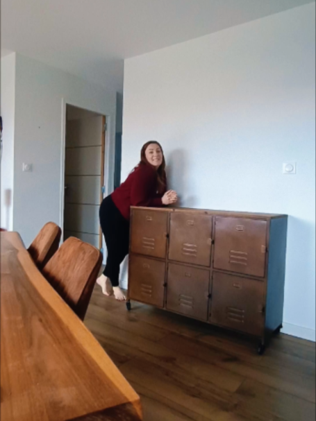 Vidéo UGC de Manon : Buffet au design industriel, Vidéo TikTok : meuble de rangement mis en situation
