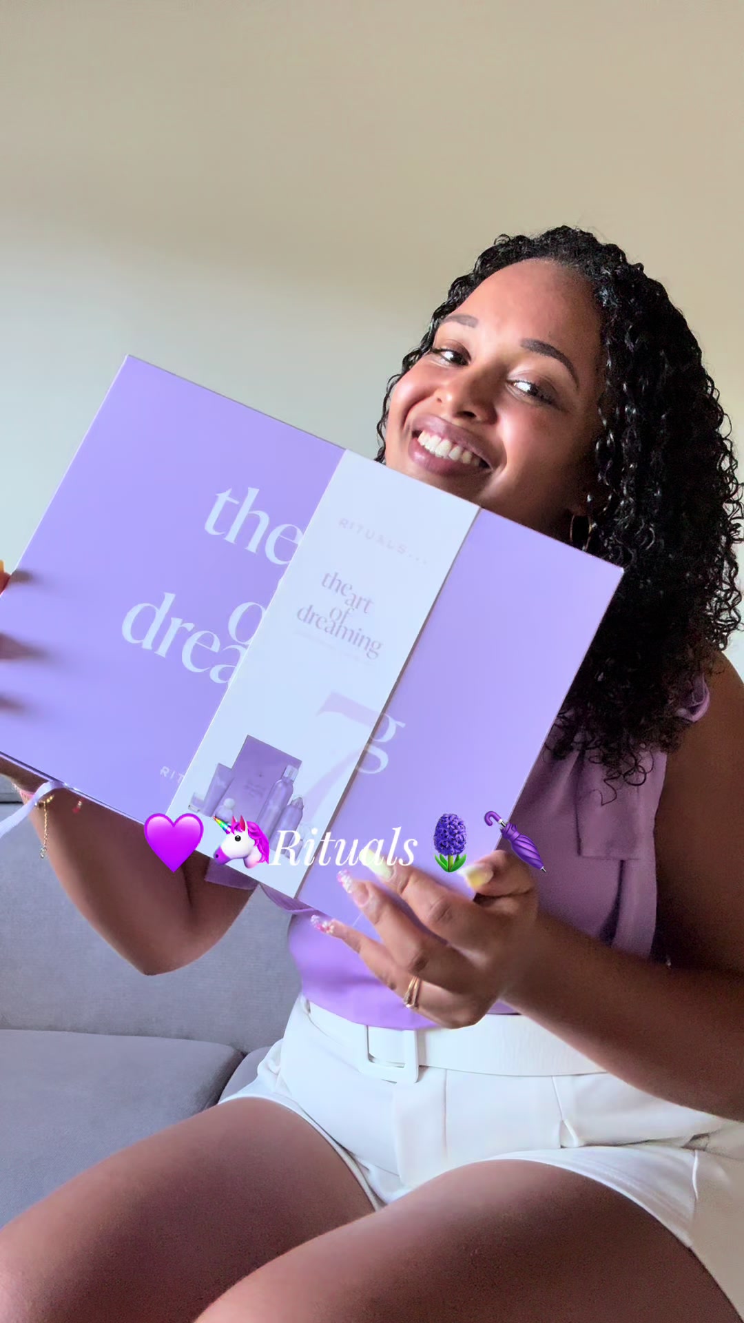 Vidéo UGC de Maëva : Coffret de soins parfumés, Vidéo TikTok : déballage d’un coffret