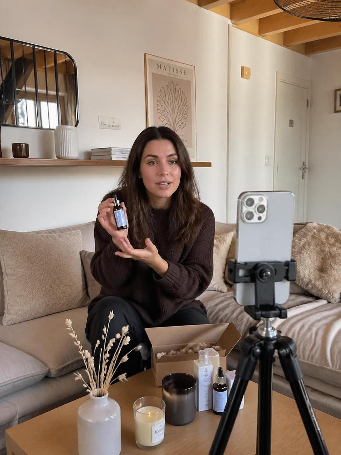 découvrez les nouveautés de l'algorithme tiktok en 2026 et ce que cela signifie pour les vidéos ugc. adaptez votre contenu pour maximiser visibilité et engagement.